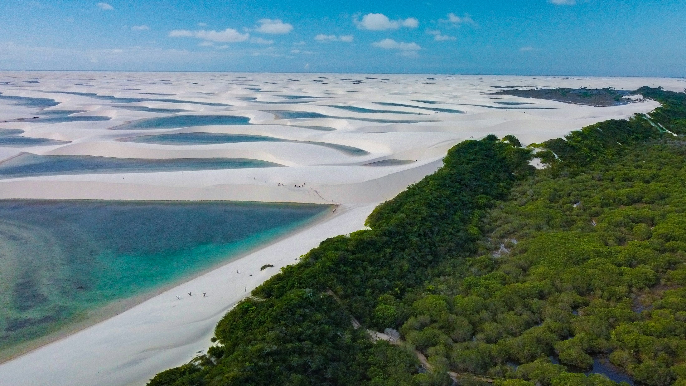 Vista aérea dos Lençóis Maranhenses
